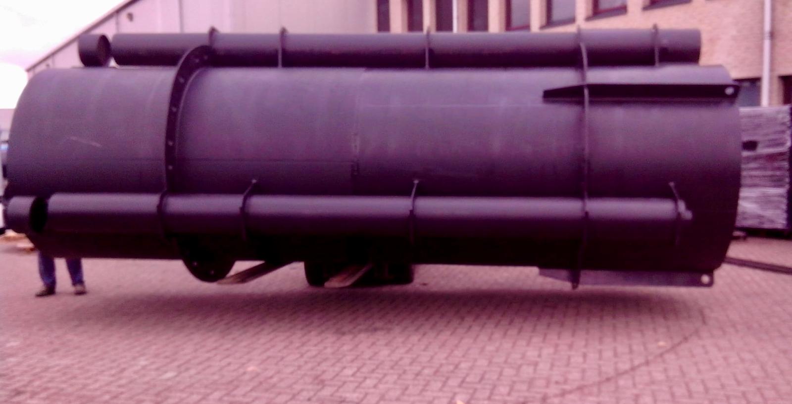 Large horizontal tank